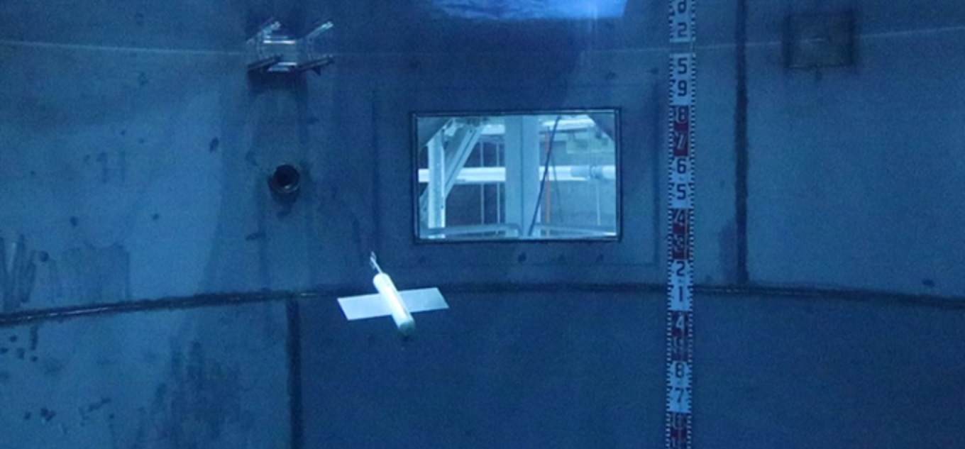 小型模型機の実験の様子